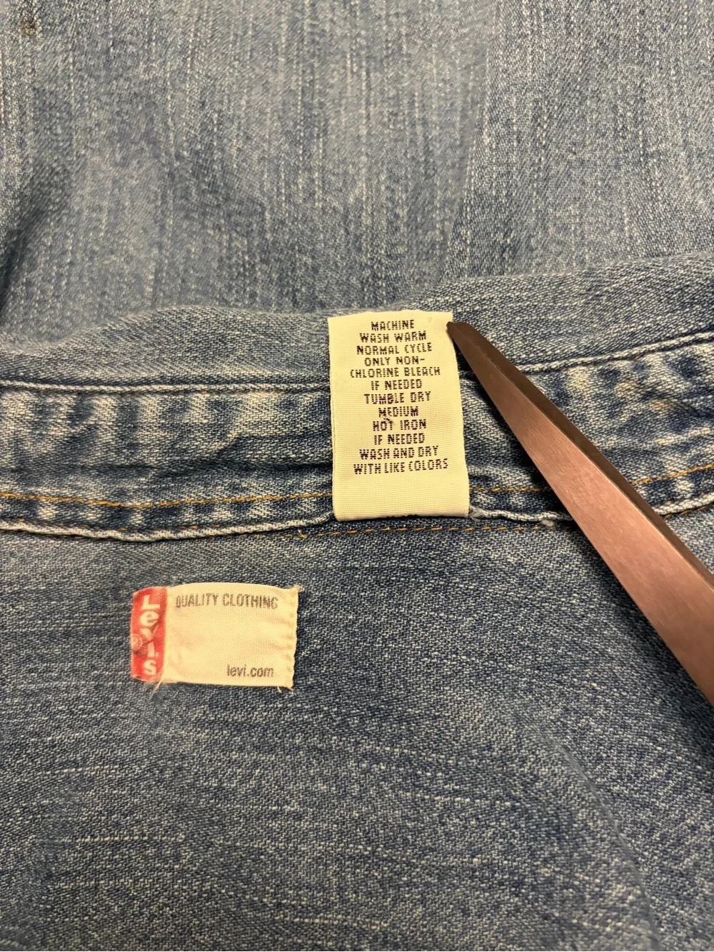 Levi's Men's Vintage Y2K Light Blue Denim Button-Down Shirt Workwear Western